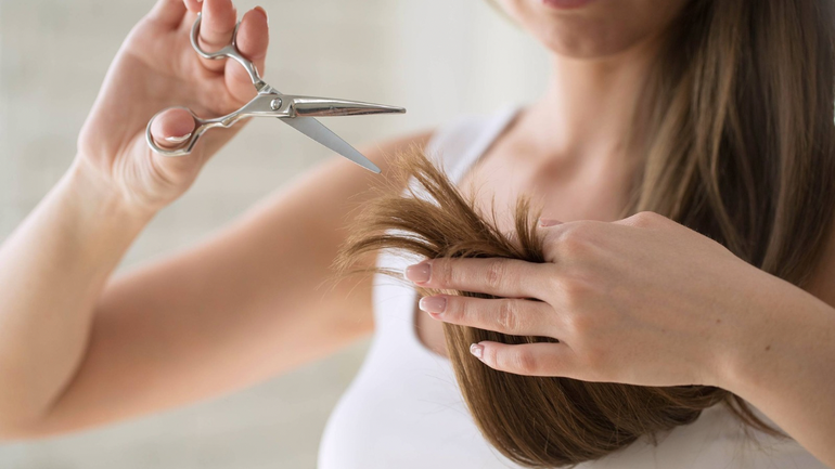 Calendario lunar de abril 2025: estos son los mejores días para cortar el cabello según las fases