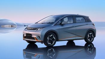 El BYD Dolphin es una alternativa 100% eléctrica que garantiza cerca de 300 kilómetros de autonomía con una sola carga. El BYD Dolphin es una alternativa 100% eléctrica que garantiza cerca de 300 kilómetros de autonomía con una sola carga.