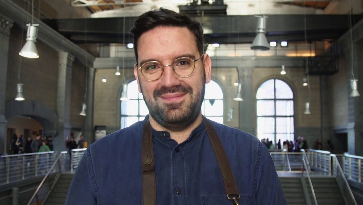 Quién es la exparticipante de Bake Off que trabaja con Damián Betular