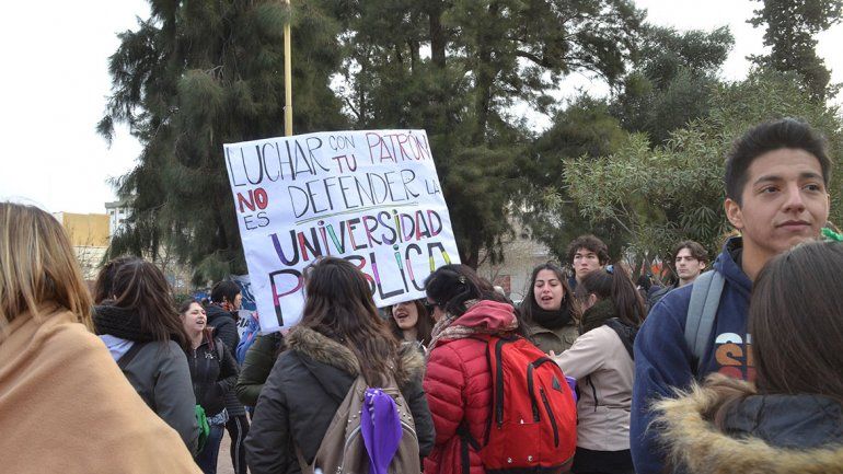 Universitarios realizarán múltiples cortes de tránsito en rutas regionales