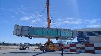 llegaron las mangas al aeropuerto presidente peron llegaron las mangas al aeropuerto presidente peron