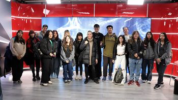 El Colegio San Martín visitó la redacción de LMNeuquén