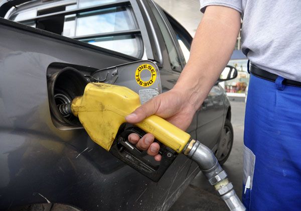 La tasa vial ya es un hecho. Se empezará a cobrar esta semana pese al reclamo de 13 cámaras de comercio de la provincia. La tasa vial ya es un hecho. Se empezará a cobrar esta semana pese al reclamo de 13 cámaras de comercio de la provincia.