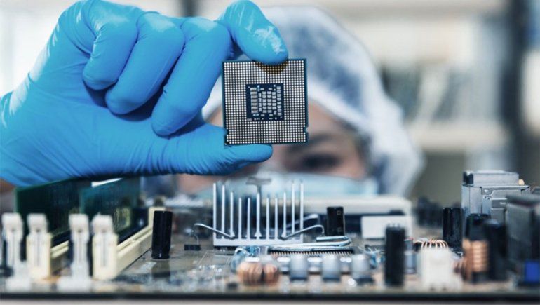 ¿Por qué hay una escasez mundial de chips y por qué debería importarnos?