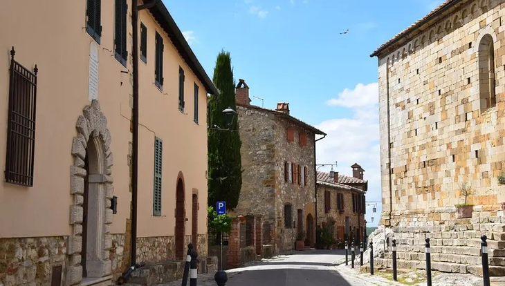 Ofrecen 30.000 euros para invertir en la Toscana. Ofrecen 30.000 euros para invertir en la Toscana.