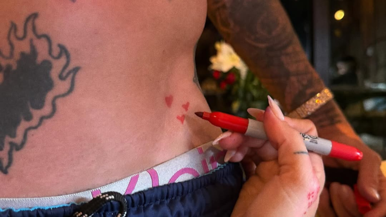 Rodrigo De Paul publicó una serie de fotos que incendiaron las redes. | LM Neuquen Rodrigo De Paul publicó una serie de fotos que incendiaron las redes.