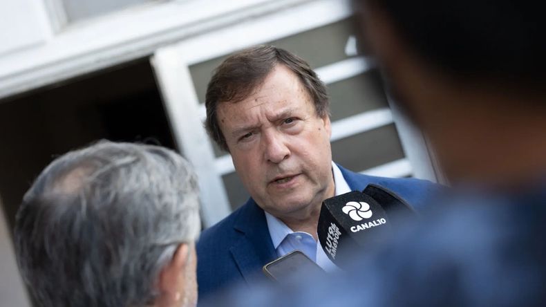 El gobernador de Río Negro dio detalles con respecto a la gestión de las rutas nacionales 22 y 151. Foto: Gentileza. | LM Neuquen El gobernador de Río Negro dio detalles con respecto a la gestión de las rutas nacionales 22 y 151. Foto: Gentileza.