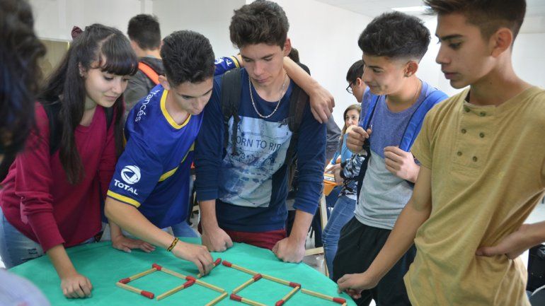 Divertirse y aprender. Ese es el objetivo de este festival por el que ya pasaron 2000 estudiantes secundarios.