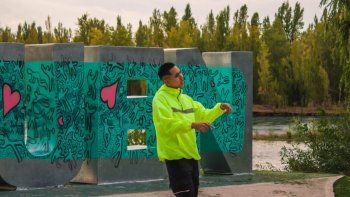 “El deporte y la música siempre estuvieron en mi vida”, dijo Niotti. “El deporte y la música siempre estuvieron en mi vida”, dijo Niotti.