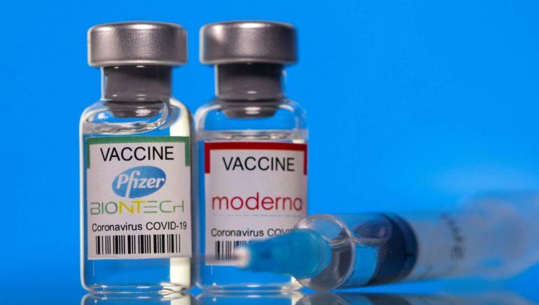 La vacuna de Moderna generaría más anticuerpos que la de Pfizer