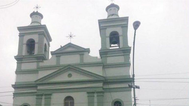 El hecho generó un escándalo y fue denunciado por los fieles.&nbsp;