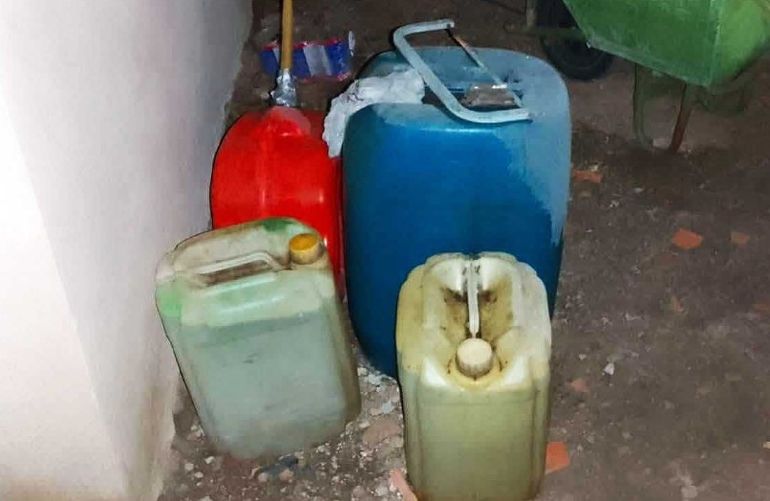 Incendio en la casa del intendente Mongliardi, de Alto Río Senguer, Chubut: en la vivienda del sospechoso hallaron varios bidones con combustible. Incendio en la casa del intendente Mongliardi, de Alto Río Senguer, Chubut: en la vivienda del sospechoso hallaron varios bidones con combustible.