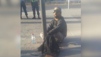 tras encadenarse, el hermano del taxista espera a gerez tras encadenarse, el hermano del taxista espera a gerez