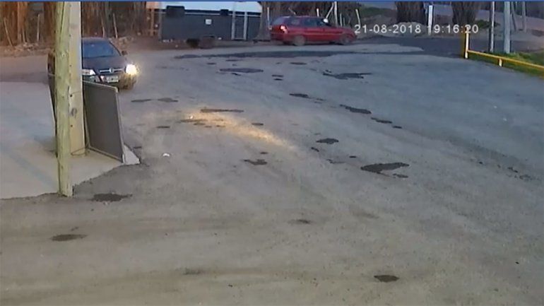 Dejó la casa rodante en la puerta de su local, se fue a dormir la siesta y se la robaron