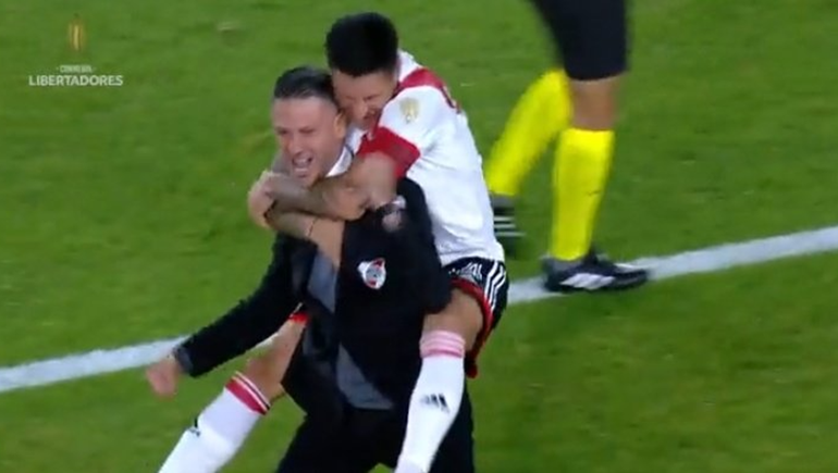 Demichelis, un festejo a pura sonrisa con Enzo Pérez y el gran momento de River