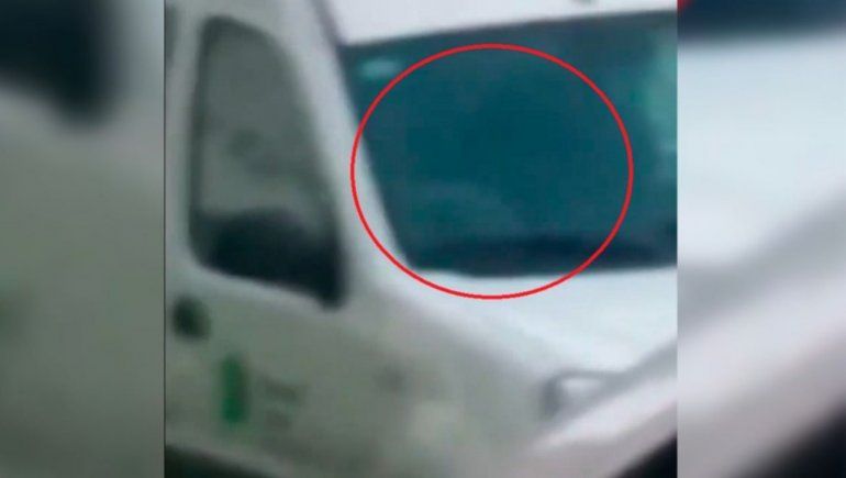 Viral: los filmaron teniendo sexo en una camioneta oficial