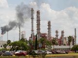 Imagen de archivo. Una vista general muestra la refinería de la petrolera estatal mexicana Pemex en Cadereyta, en las afueras de Monterrey, México. 27 de agosto de 2021. REUTERS/Daniel Becerril