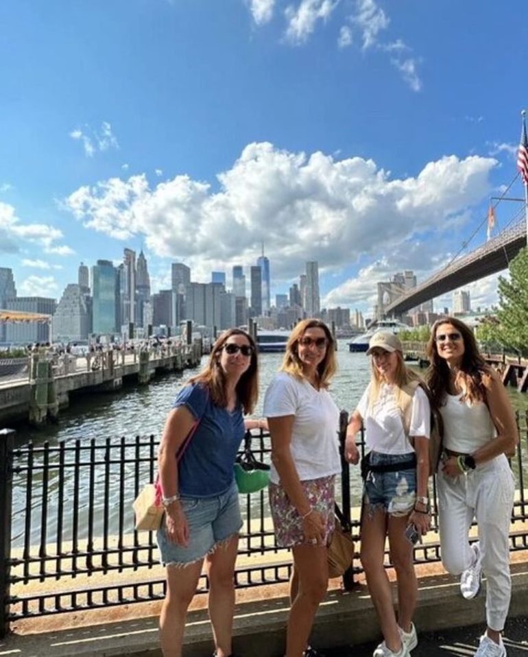 Una vista desde Brooklyn, con sus amigas tenistas. Una vista desde Brooklyn, con sus amigas tenistas.