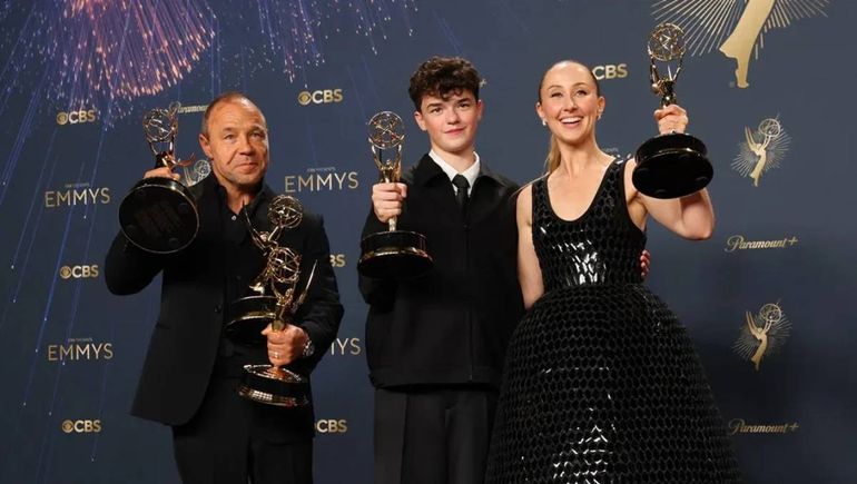 Todos los ganadores de los Emmy 2025: la gran noche de Adolescencia