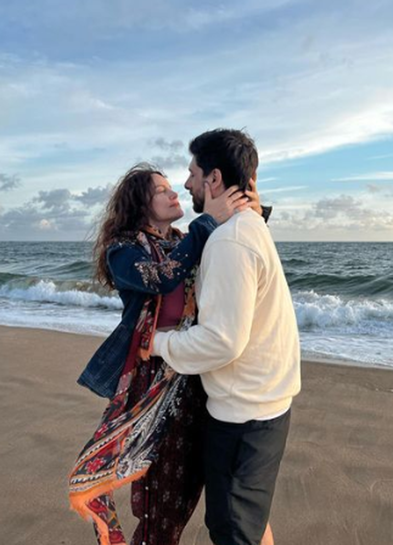 Una aplicación de citas fue el puente para el amor entre Connie y Julio.