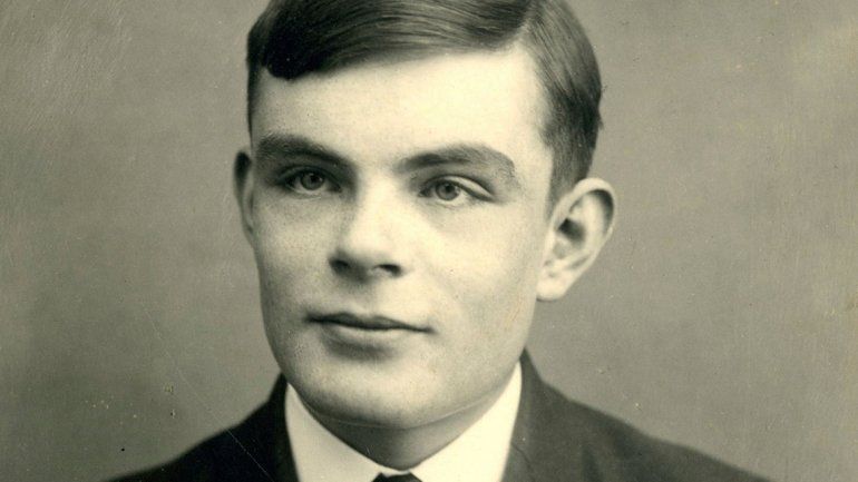 Alan Turing, el primer gran hacker de la historia que salvó 14 mil vidas en la Segunda Guerra Mundial