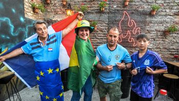 fiebre mundialista: asi viven qatar 2022 los extranjeros del alto valle fiebre mundialista: asi viven qatar 2022 los extranjeros del alto valle