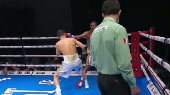 El kazajo Tursynbay Kulakhme y un nocaut espectacular sobre el venezolano Rondón. El kazajo Tursynbay Kulakhme y un nocaut espectacular sobre el venezolano Rondón.