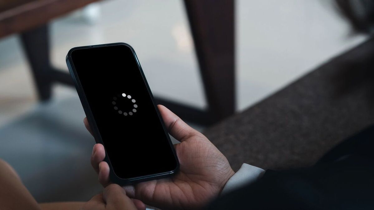 La <b>Inteligencia Artificial</b> descubrió cuál es la App que vuelve lento tu celular - LM Neuquen thumbnail