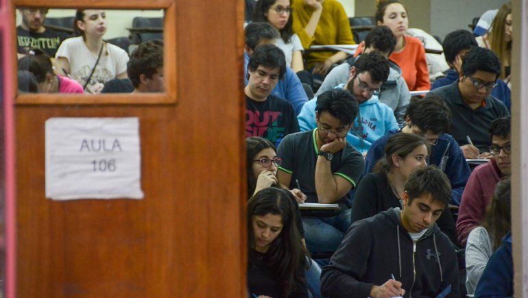 A la UNCo le faltan $200 millones para llegar a diciembre