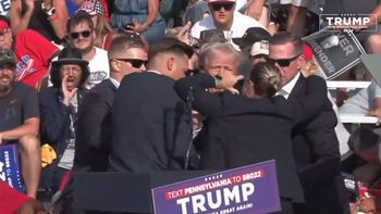 video: asi fue el disparo que recibio donald trump en pleno acto de campana video: asi fue el disparo que recibio donald trump en pleno acto de campana