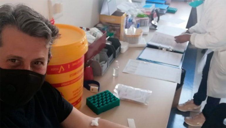 Un argentino recibió la vacuna de Oxford contra el covid-19