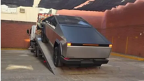 Remolcaron la camioneta Tesla Cybertruck de Manuel Quintar. Remolcaron la camioneta Tesla Cybertruck de Manuel Quintar.