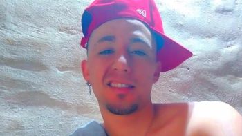 Ezequiel Álvarez pelea por su vida tras haber sido baleado en Comodoro Rivadavia. Ezequiel Álvarez pelea por su vida tras haber sido baleado en Comodoro Rivadavia.