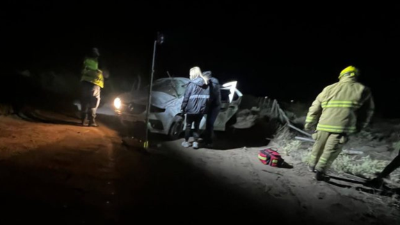 Violento vuelco en la Ruta 237 terminó con dos personas lesionadas