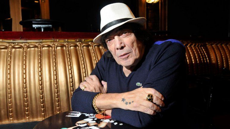 A las minas hay que voltearlas, la nueva frase misógina de Cacho Castaña