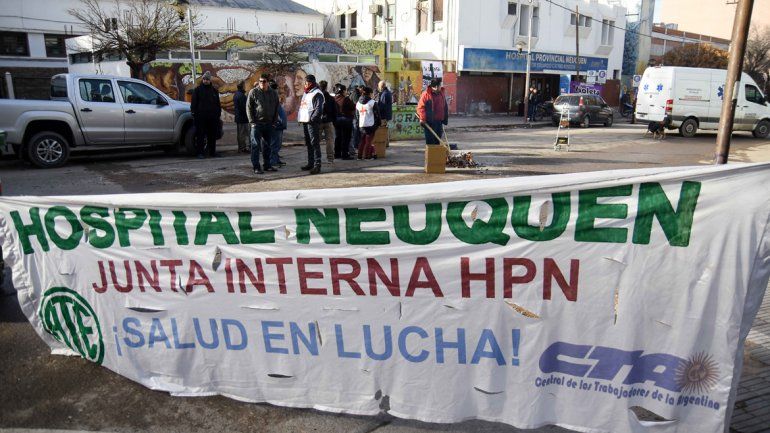 Empleados de Salud protestaron por su convenio colectivo