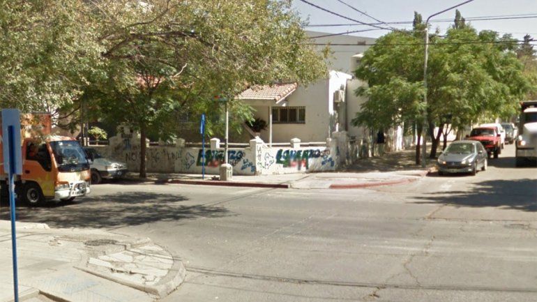 La grúa le llevó el auto tres veces en la misma mañana por estacionar mal