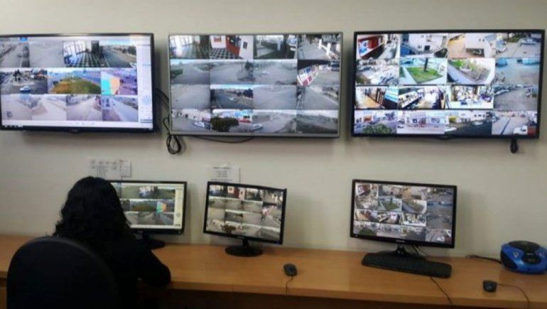 Lo amenazó con abusar de su hija y le rompió el auto