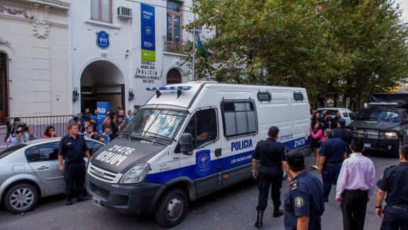 Zahira Bustamante coordinó todo el plan con su novio, Leandro Aranda, quien tenía un celular en la celda.