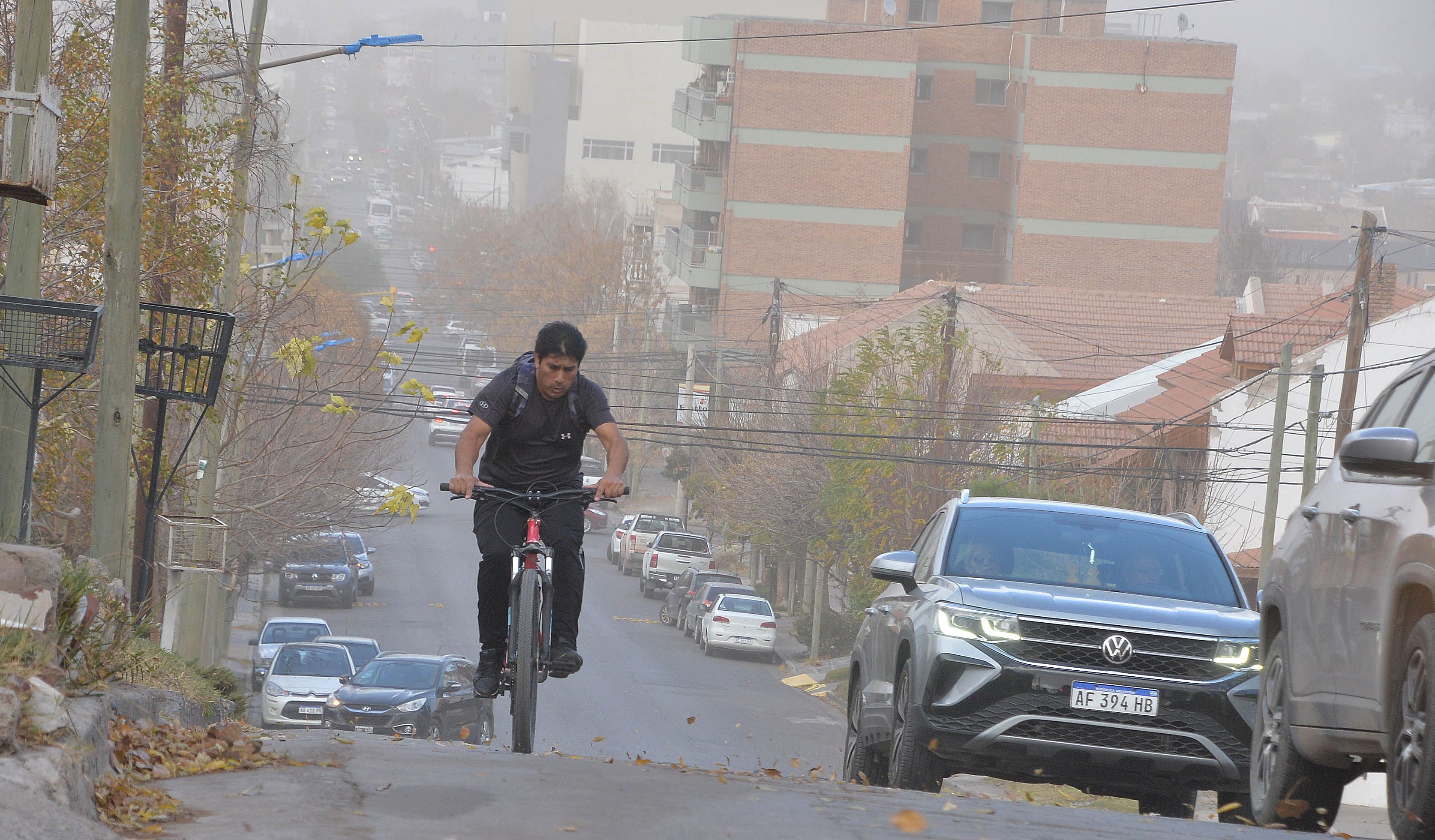 Lunes con alerta por viento en Neuquén: a cuánto llegarán las ráfagas