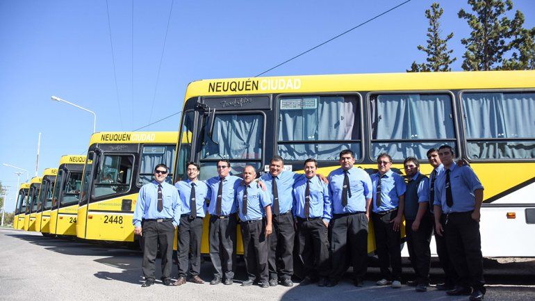 Presentaron 12 colectivos de última generación