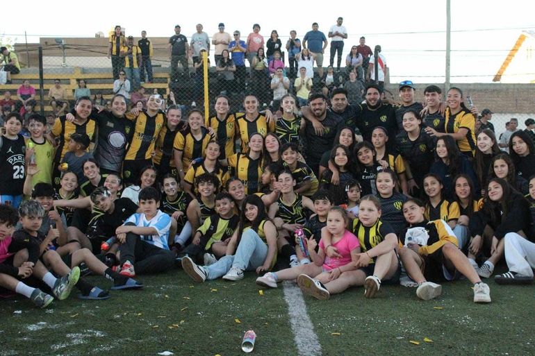 Una celebración colectiva. Jugadoras