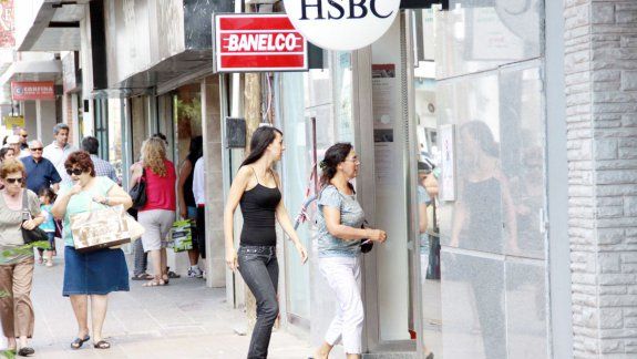 En los bancos le dicen que no al cambio de horario