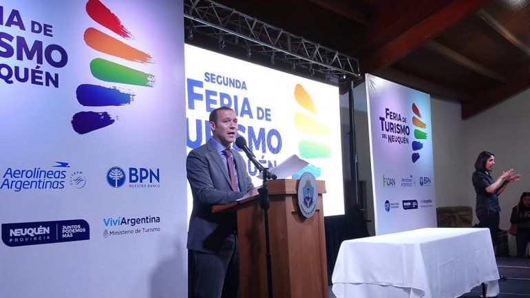 Gutiérrez anunció la construcción de un aeropuerto de cargas