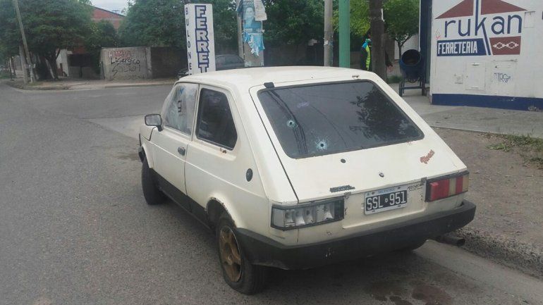 Discutió con un vecino y después le baleó el auto