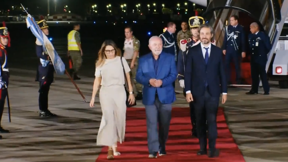 Lula da Silva llegó a la Argentina para relanzar la relación bilateral thumbnail