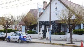 Cutral Co: entraron a robar a la casa de un vecino y lo apuñalaron