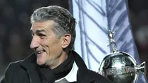El Patón Bauza, campeón de la Copa Libertadores con San Lorenzo en 2014. El Patón Bauza, campeón de la Copa Libertadores con San Lorenzo en 2014.