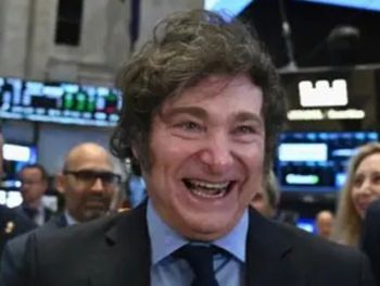 El riesgo país argentino, medido por el índice EMBI que elabora el banco de inversión JP Morgan, marcaba 498 puntos básicos este lunes.