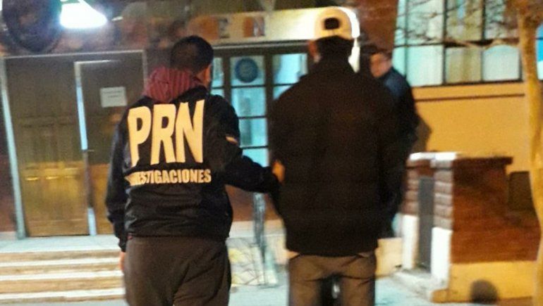 Escapó de la Justicia tucumana y vino a trabajar al Alto Valle: la Policía lo detuvo